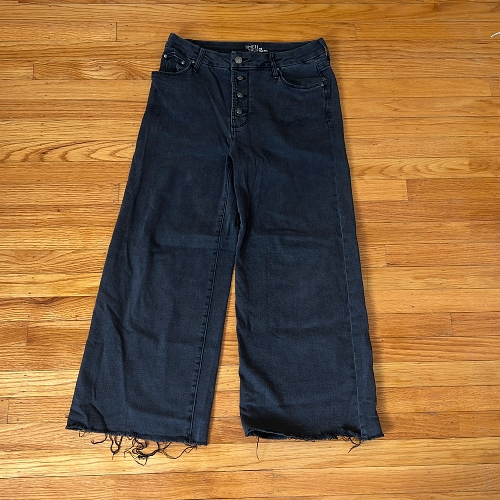 Black high rise jeans